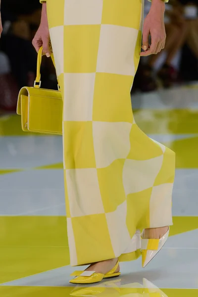 Look 21